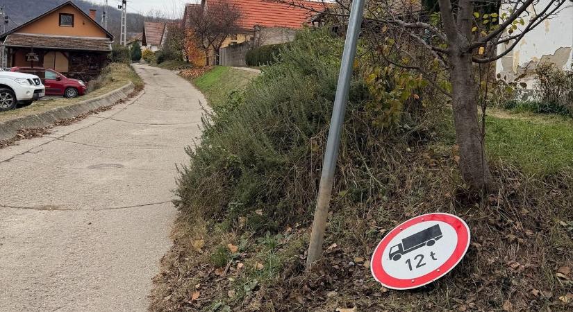 Értelmetlen pusztítás az éj leple alatt – a Facebookon üzent az elkövetőknek a politikus