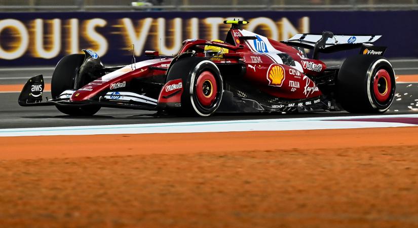 Büntetéshullám a katari F1-sprint előtt, Hamilton is érintett