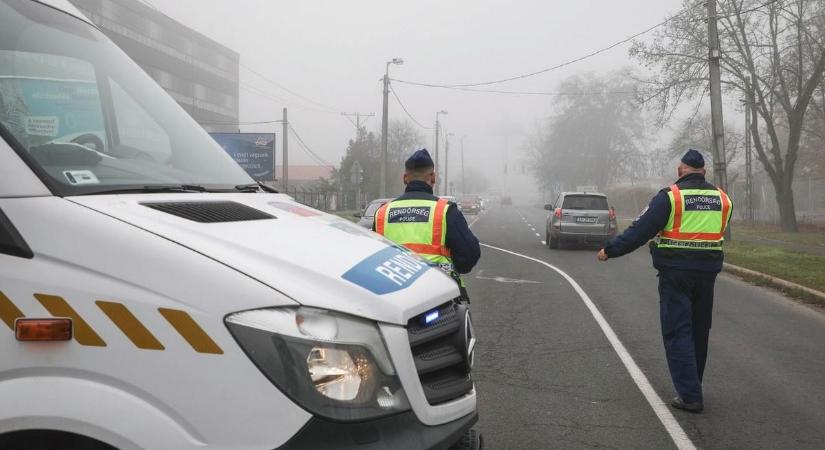 Centiken múlt a tragédia Hevesben, az árokba lökött autó csak a kezdet volt