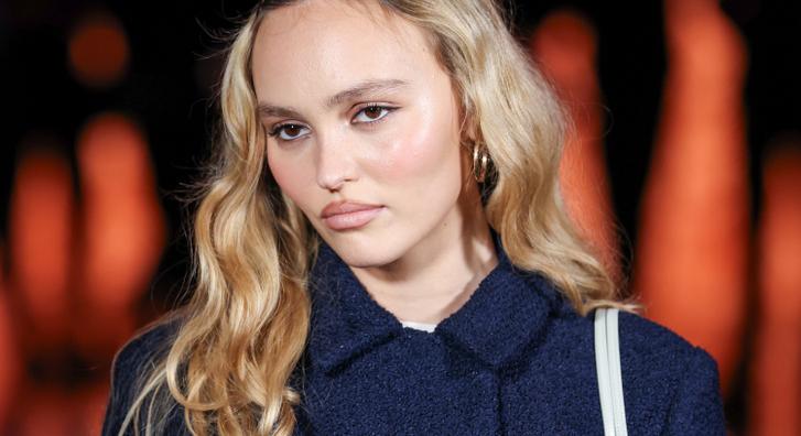 Fel sem lehet ismerni Johnny Depp lányát, sokkoló fotókon az átalakulása