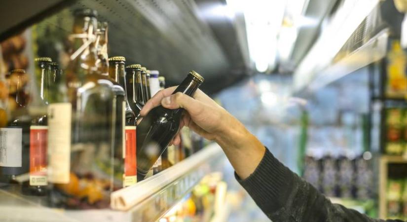 Kellemetlen meglepetés érhet, ha ilyen sört veszel: erre figyelj, mielőtt kosárba teszed