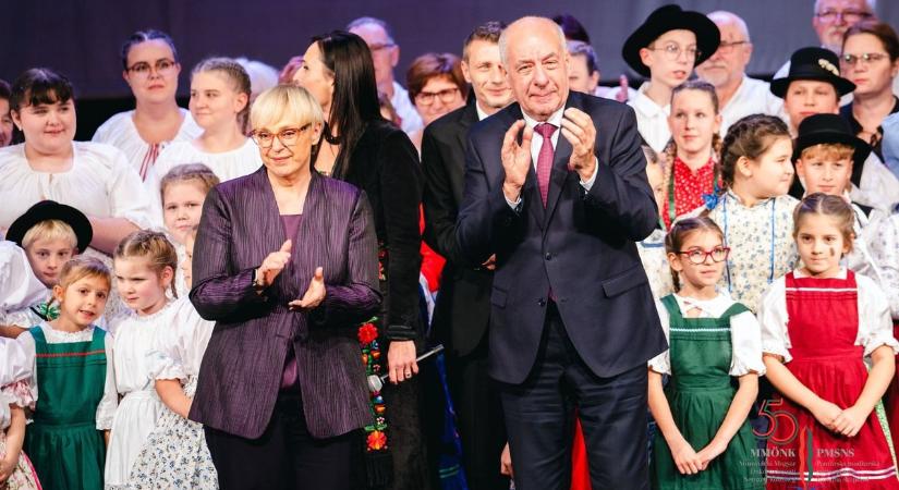 Ritka pillanat a határ mentén: államfők érkeztek a muravidéki magyarság fényes ünnepére