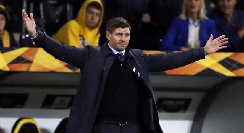 Van remény? Steven Gerrardot hozza helyzetbe a Liverpool a szakadék mélyén – videó