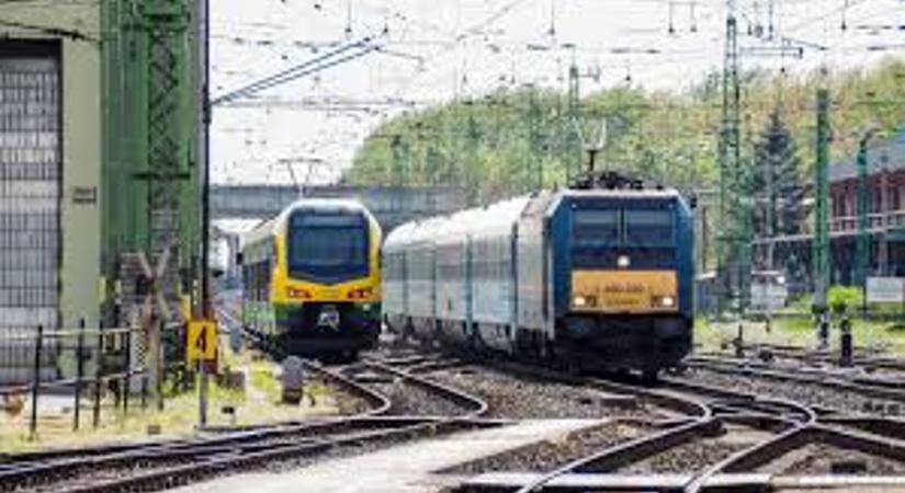 Rendkívüli közlekedési helyzet: csak Kelenföldig megy ez a Budapest-Keletibe közlekedő InterCity