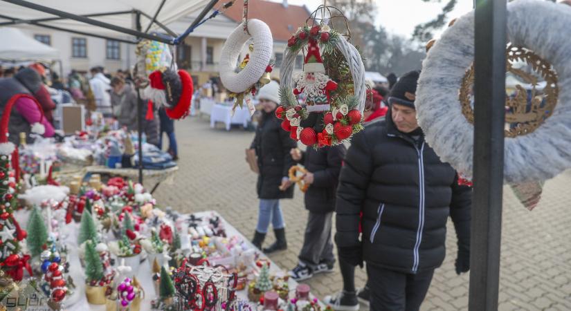 Látvány disznótor és jubileumi termelői piac Ménfőcsanakon