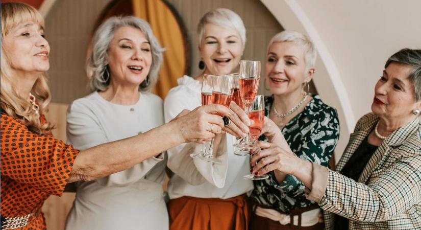 Neurológus: 65 év felett jobb teljesen elhagyni az alkoholos italok fogyasztását