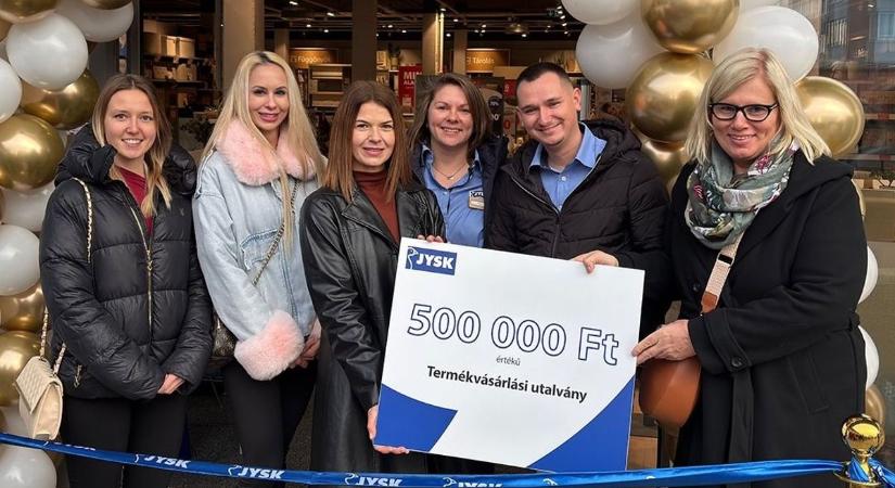 Új üzletet nyitott Miklóson a JYSK, váratlan ajándékkal érkezett a cég
