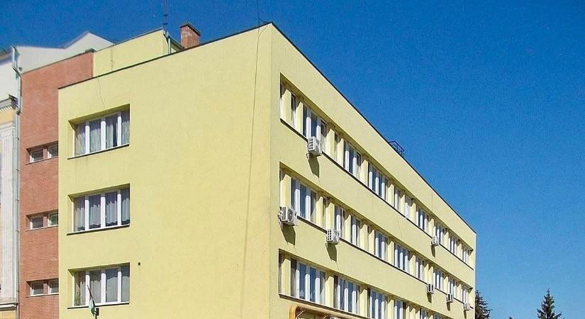 Jó hírt kaptak a mezőtúriak, újraindul egy osztály a kórházban – videóval