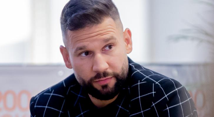 Rácz Jenő felfedte furcsa étkezési szokását, amivel feleségét is kiborítja: Az már nagyon „aljas” szint