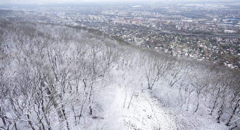 Csendes, de fagyos téli vasárnap várható - nyugodt idővel zárul a november