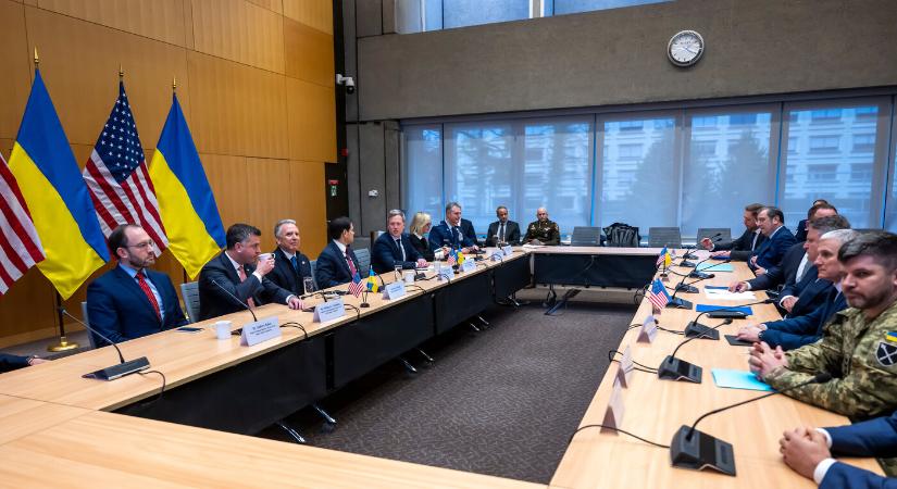 A béketárgyalások folytatására elindult az Egyesült Államokba az új vezetésű ukrán delegáció