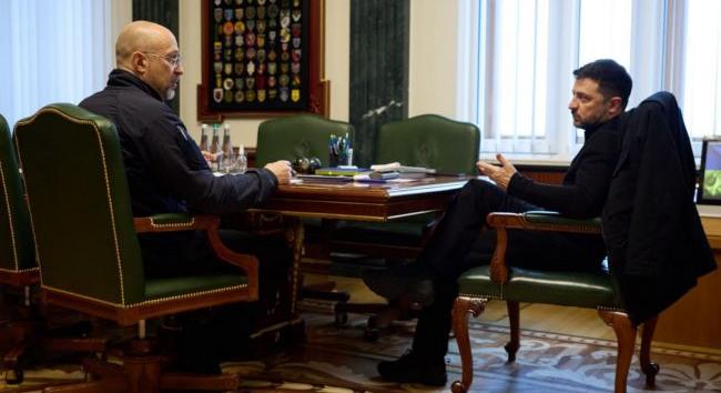 Zelenszkij utasította Smihalt, hogy készítsen új védelmi tervet Ukrajna számára