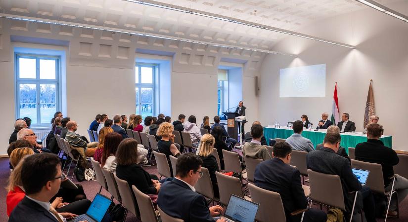 Túl a sztereotípiákon és ideológiai torzításokon