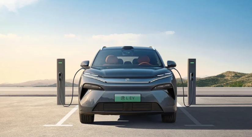 A BYD legújabb villanyautóit olyan gyorsan lehet tölteni, mint egy benzinest tankolni