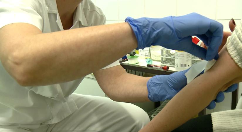 Idén már 14 baba halt bele szifilisz fertőzésbe, kötelezővé teszik a szülés előtt álló anyák szűrését