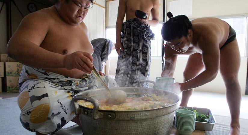 Ismerd meg a japán ételkülönlegességet, a szumósok tradicionális kajáját