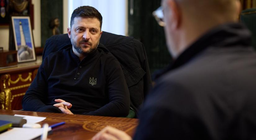 Hoppá! Zelenszkij szerint módosítani kell Ukrajna védelmi tervét