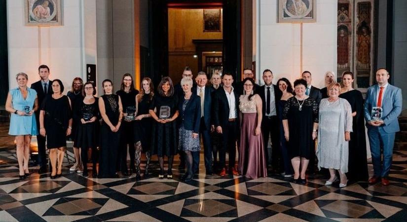 Világcég elismerését érdemelte ki a szekszárdi kórház pszichiátriai osztálya