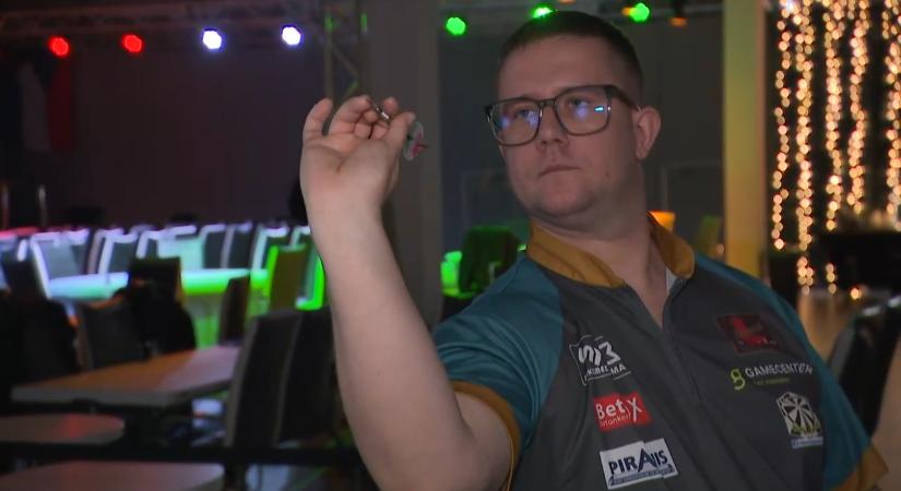 Nagy dobásra készül: 17 év után ismét magyar versenyző a darts-világbajnokságon
