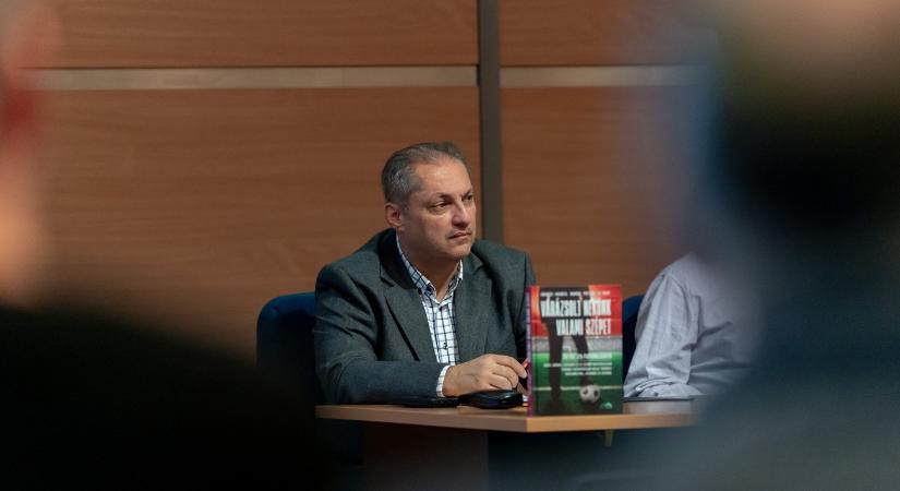 Bozsik mama inkább olvasgatott a lelátón, Koplárovicsot be se akarták küldeni az MU ellen – titkok edzőkről Hajdú B. Istvánéktól