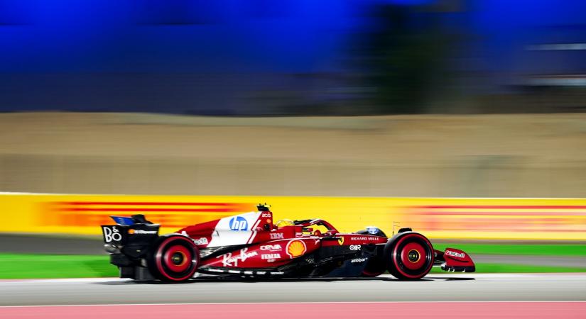 A Ferrari szégyenfalára került Hamilton