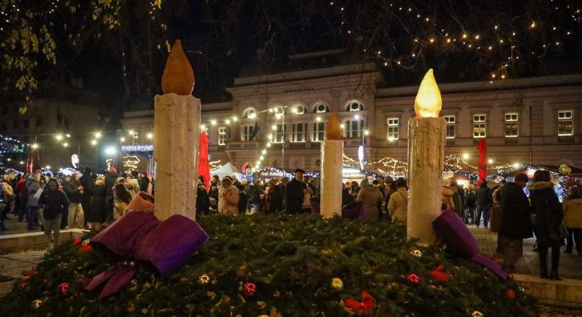 Fellobbant a hit gyertyájának lángja Szolnokon, elindult a karácsonyi várakozás – galéria, videó