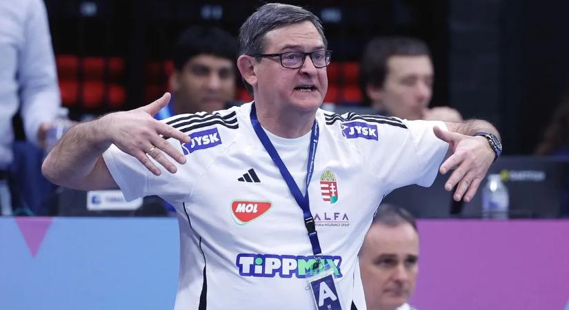 Gázoltak a kézis lányok, de Golovin kapitány mást látott fontosnak