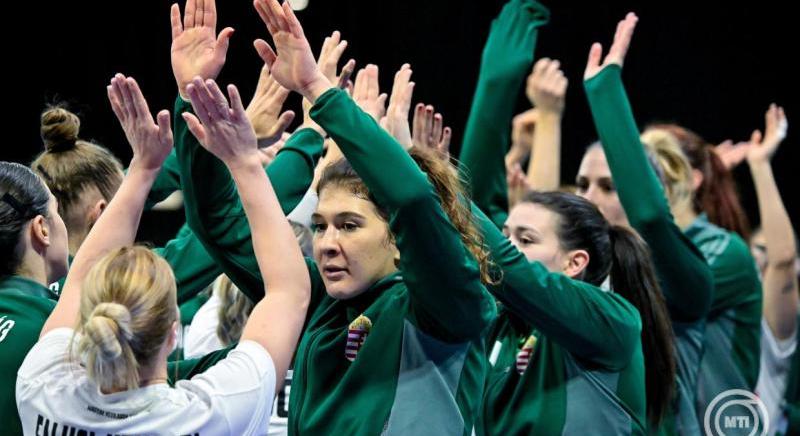 Fölényes győzelemmel biztosította helyét a középdöntőben a magyar női kézilabda-válogatott