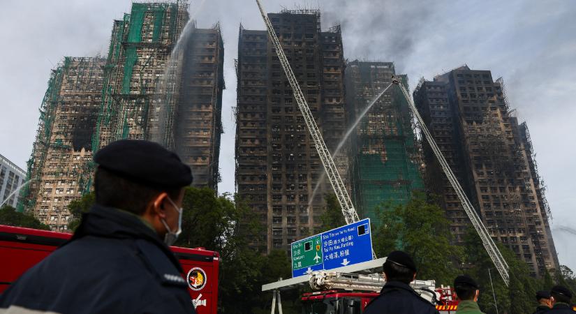 Peking figyelmeztette a hongkongiakat, hogy ne használják a lakástűz katasztrófáját „felforgatásra”