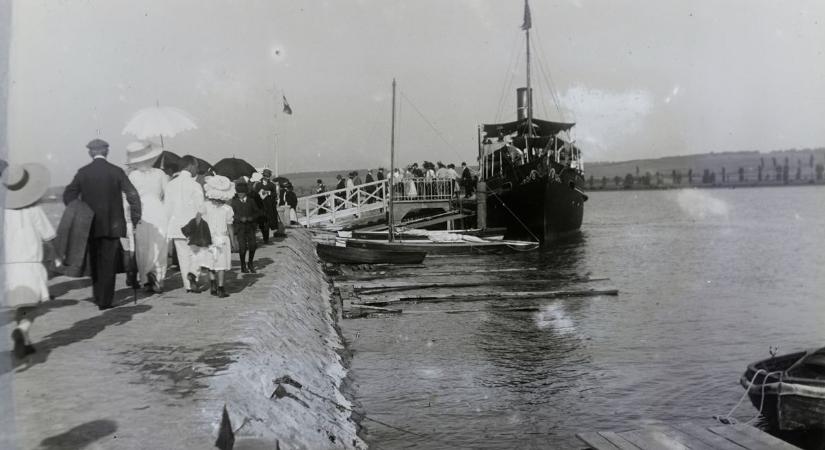 Újra ott sétálhatunk a Balaton századfordulós korzóján – készül a Boldog Békeidők Látogatóközpont