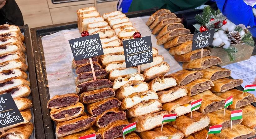 Jól lehet lakni 5000 forintból a budapesti karácsonyi vásárban?