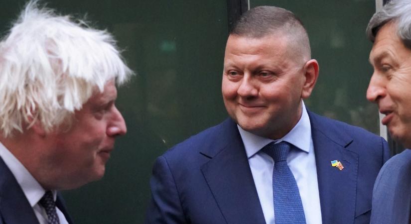 Zaluzsnij Ukrajnáról: A gyors béke vereséget jelentene, de a fegyvernyugvás esélyt adhat az újjáépítésre