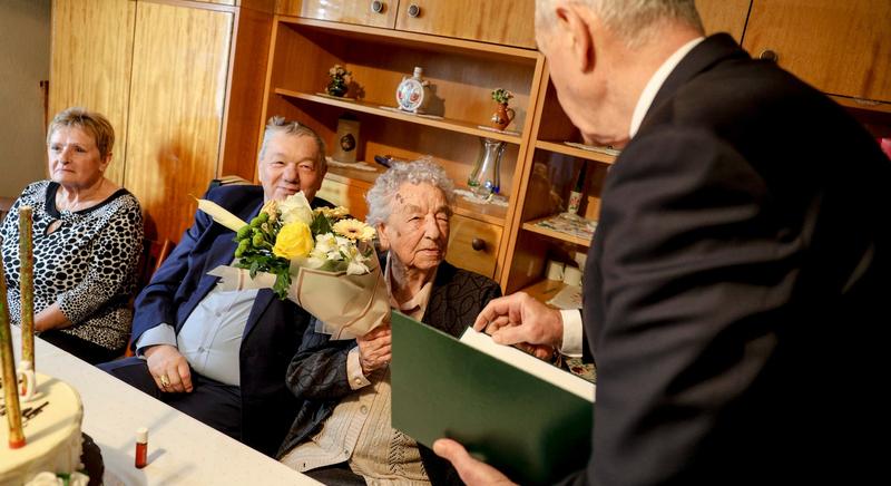 Száz éves lett Vilma néni