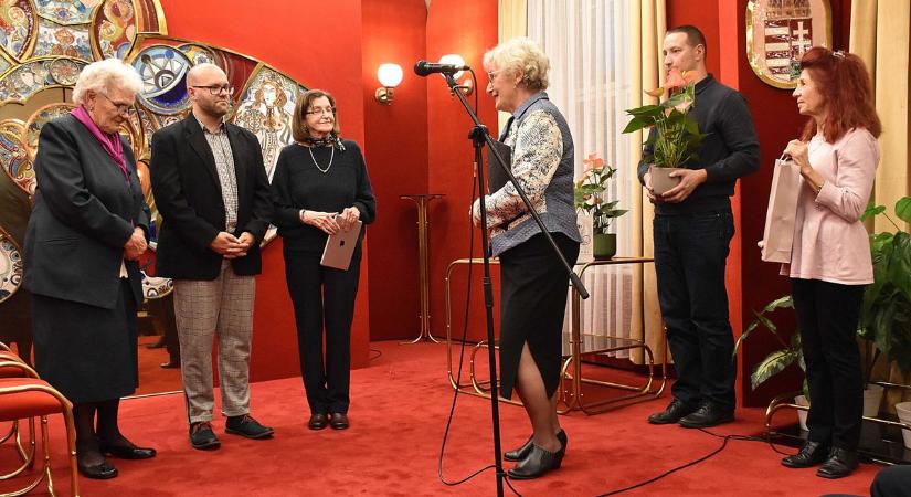 Jászberényben bemutattak egy könyvet, a példányszáma máris rekordot döntött – galériával