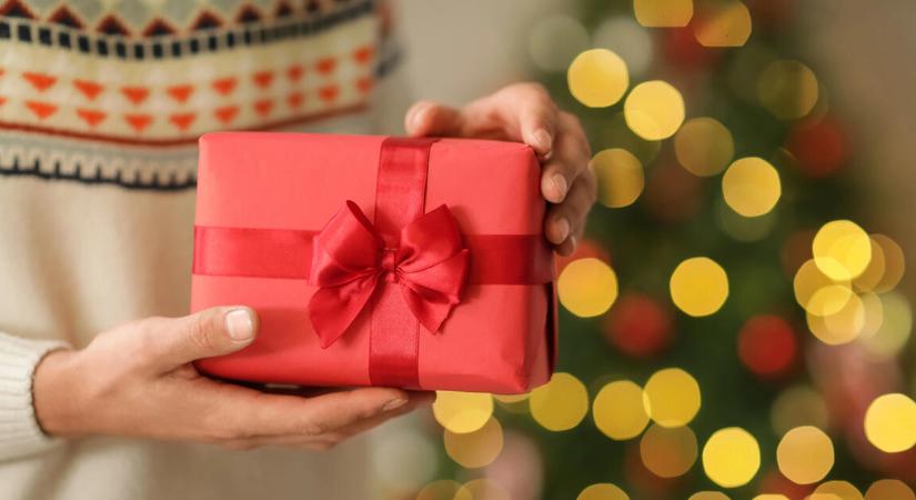 Jön a nyugdíjasok édes-keserű karácsonyi ajándéka