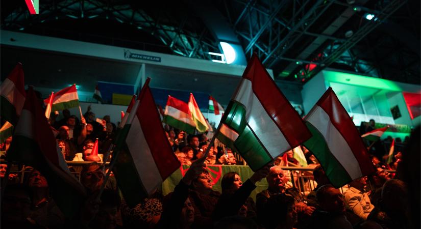 Sztárparádét hozott a Háborúellenes Gyűlés