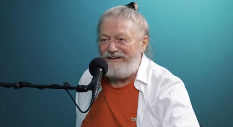 Hegedűs D. Géza: Szellemi immuninjekciót adok a nézőknek