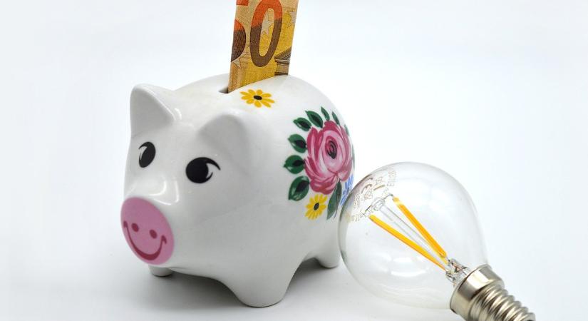 Miért nem mondták eddig? Rengeteg család spórolhat soka a villanyszámlán ezzel a támogatással – neked is jár?