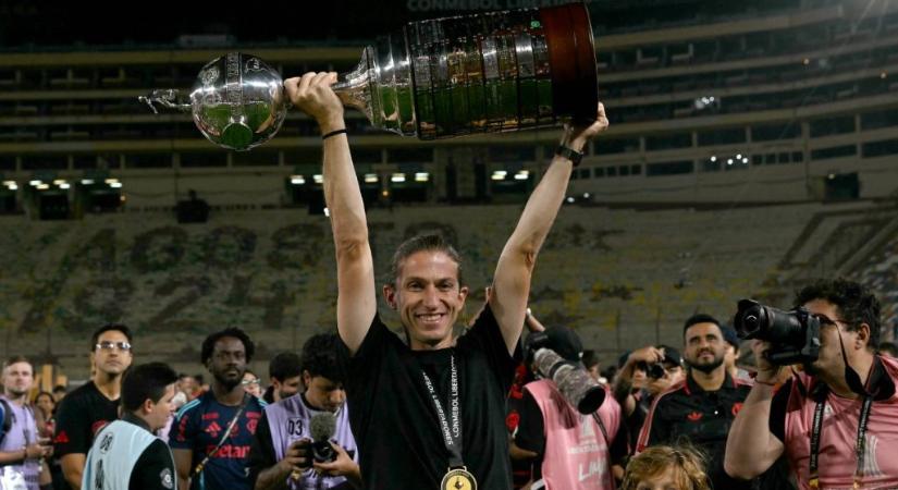 Egy év edzősködéssel a legnagyobbak köze emelkedett az Atlético Madrid legendája