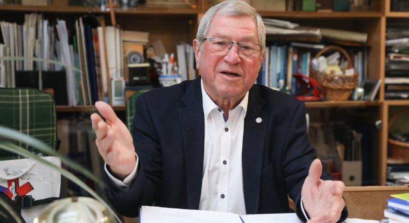 "Eddig rám vártak, most meg én várok mindenkire" – Dr. Puskás Tivadar nyugdíjasként is aktív