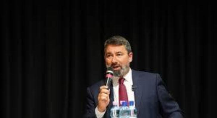 A magyar családoktól venné el a pénzt a szélsőség, hogy Ukrajnának adhassa