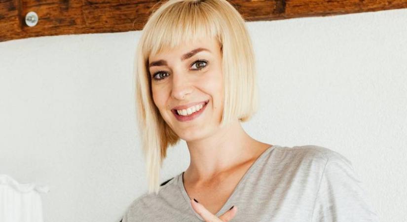 A 2014-es X-Faktor szőke énekesnőjét fekete hajjal képtelenség felismerni: mintha más emberré vált volna