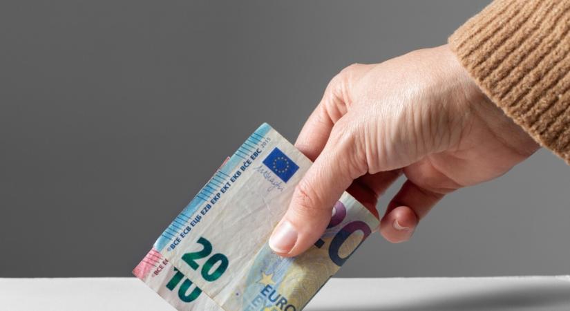 Változnak a bírósági és a közigazgatási illetékek díjai Szlovákiában