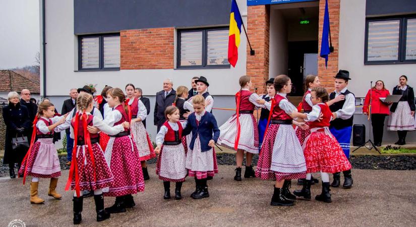 Megújult polgármesteri hivatalt avattak Szilágysámsonban