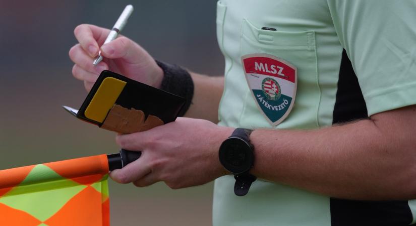 A súlyos vereség után keményen kiosztotta a játékvezetőt az edző