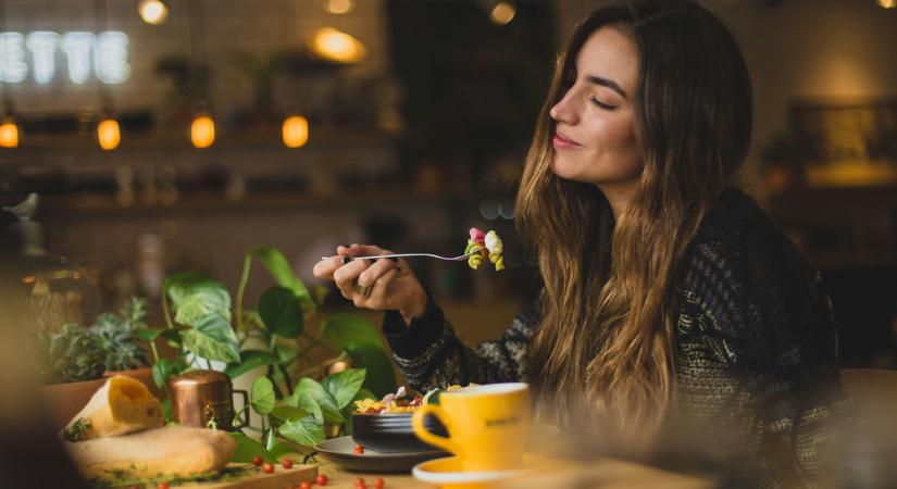 Ebben az étkezési szokásban rejlik a hosszú élet titka? A szakértő most elárulja