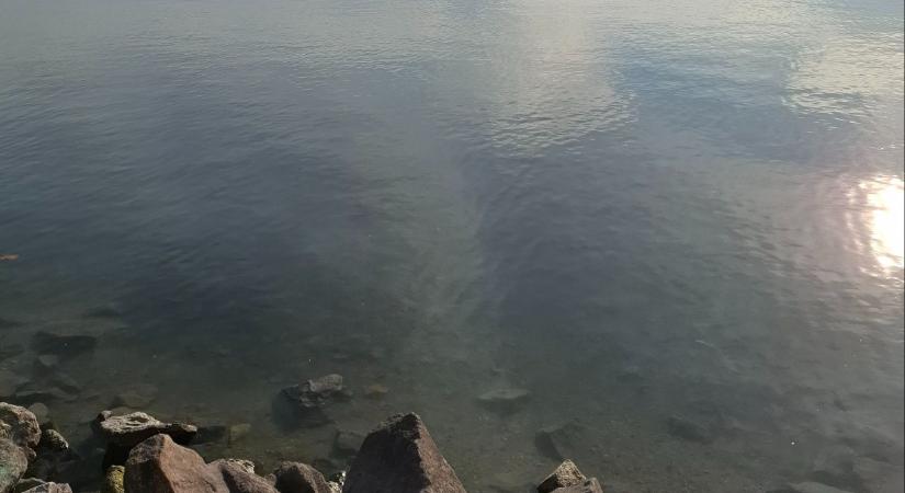 Megmoccant a Balaton