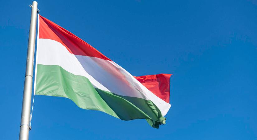 Magyar zászló leng az amerikai indiánok csatájának helyszínén, az ok rendkívüli