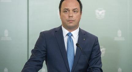 Nyitrai Zsolt: a nyugdíjasok helyzete becsületbeli ügy