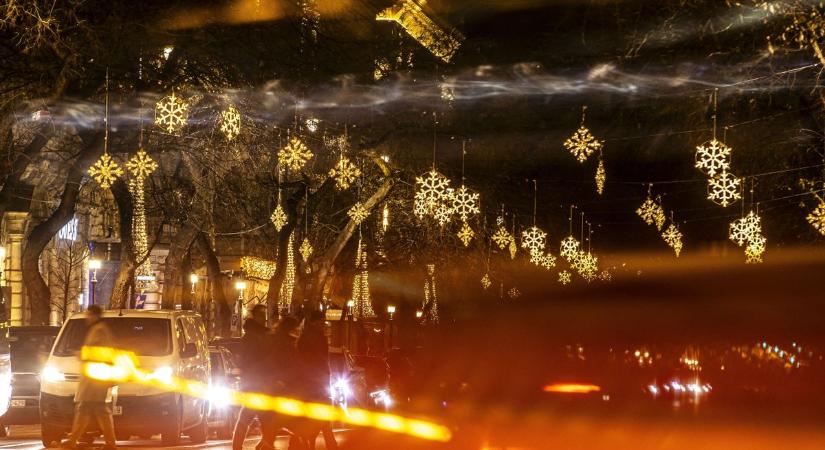 Össze kell lopnunk magunknak egy szép adventet a rögvalóság által igényelt időből-erőből